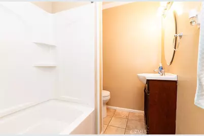 4750 W 133rd Street, Hawthorne, CA 90250 - Photo 17