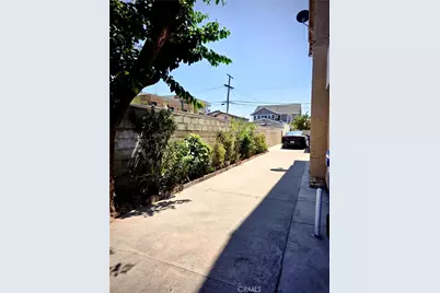 602 W 40th Place, Los Angeles, CA 90037 - Photo 13