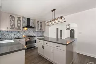 1373 S Orange Dr, Los Angeles, CA 90019 - Photo 23