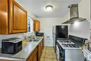 6041 Ferguson Dr, Commerce, CA 90022 - Photo 15