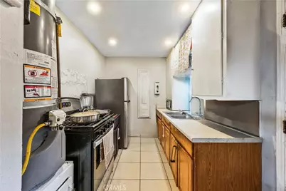 6041 Ferguson Drive, Commerce, CA 90022 - Photo 21