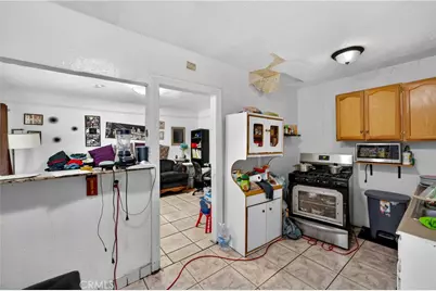1008 E 74th Street, Los Angeles, CA 90001 - Photo 7