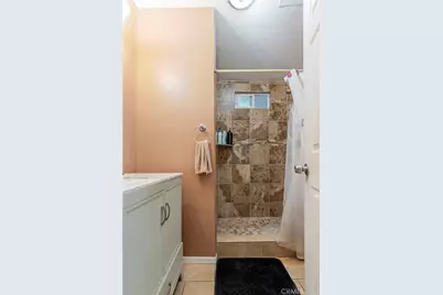 15325 Orange Ave Spc E1, Paramount, CA 90723 - Photo 23