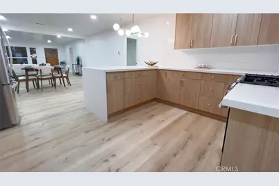 2249 W 30th Street, Los Angeles, CA 90018 - Photo 19