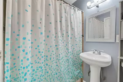 409 W Cedar St, Compton, CA 90220 - Photo 13