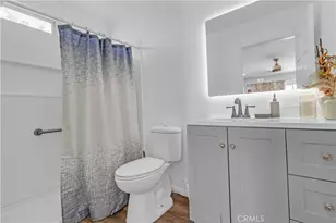 9564 Rosecrans Ave, Bellflower, CA 90706 - Photo 19