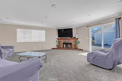 9564 Rosecrans Avenue, Bellflower, CA 90706 - Photo 5