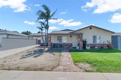 9564 Rosecrans Avenue, Bellflower, CA 90706 - Photo 1