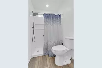 9564 Rosecrans Avenue, Bellflower, CA 90706 - Photo 21
