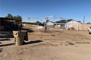 18140 Capri St, Hesperia, CA 92345 - Photo 17