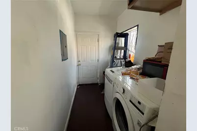 5881 S Broadway Avenue, Los Angeles, CA 90003 - Photo 13
