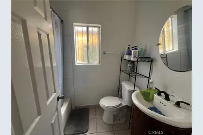 5881 S Broadway Avenue, Los Angeles, CA 90003 - Photo 9