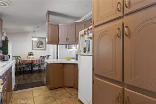 11676 11676 Acanthus, Phelan, CA 92371 - Photo 9