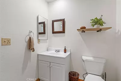 17850 Vista Del Lago Dr, Riverside, CA 92503 - Photo 27