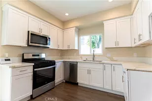 9246 Cedros Ave, Panorama City, CA 91402 - Photo 7