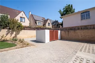 9246 Cedros Ave, Panorama City, CA 91402 - Photo 17