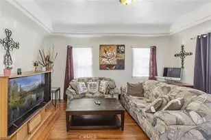 8110 S Halldale Ave, Los Angeles, CA 90047 - Photo 5
