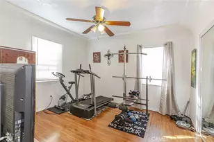 8110 S Halldale Ave, Los Angeles, CA 90047 - Photo 11