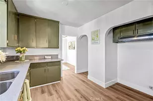 8943 S Hobart, Los Angeles, CA 90047 - Photo 13