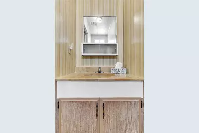 301 E Foothill Boulevard #34, Pomona, CA 91767 - Photo 9
