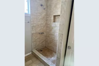 248 E 110th St, Los Angeles, CA 90061 - Photo 7