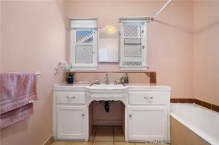 5951 S Van Ness, Los Angeles, CA 90047 - Photo 21