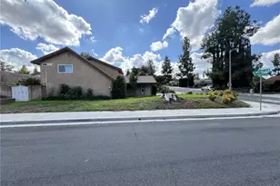 5600 Via Junipero Serra, Riverside, CA 92506 - Photo 3