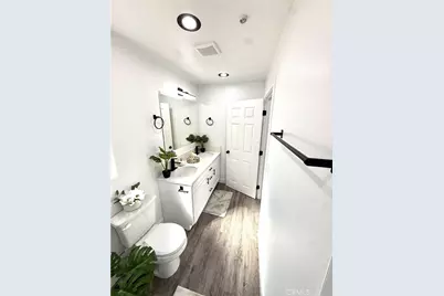 10816 Willowbrook, Los Angeles, CA 90059 - Photo 11