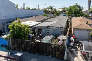 2554 Santa Ana, Los Angeles, CA 90059 - Photo 3