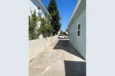 1426 E 50th, Los Angeles, CA 90011 - Photo 9