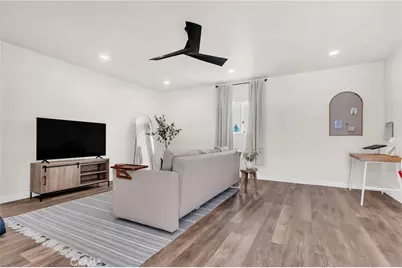 10829 Cord Avenue, Downey, CA 90241 - Photo 33