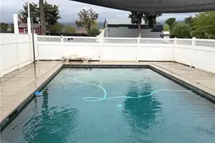 28214 Mimi Ln, Lancaster, CA 93536 - Photo 5