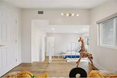 16542 Los Verdes Lane, Huntington Beach, CA 92649 - Photo 27