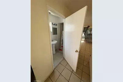 2110 E 113th, Los Angeles, CA 90059 - Photo 7