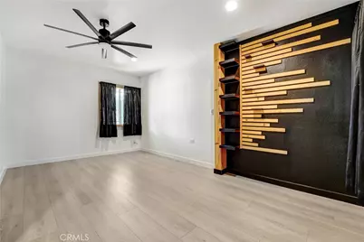 402 E 94th, Los Angeles, CA 90003 - Photo 9