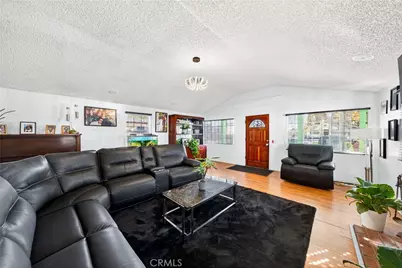 1803 E 109th Place, Los Angeles, CA 90059 - Photo 11