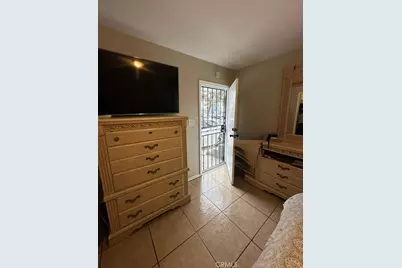 10401 State, South Gate, CA 90280 - Photo 13