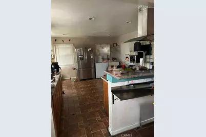 10401 State, South Gate, CA 90280 - Photo 3