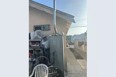 731 W 54th, Los Angeles, CA 90037 - Photo 7