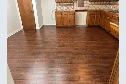 9601 San Juan Avenue, South Gate, CA 90280 - Photo 19