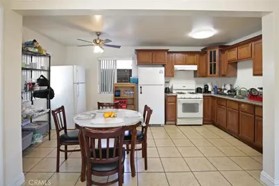 8718 Menlo Ave, Los Angeles, CA 90044 - Photo 7