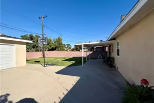 4221 Alvada, Lynwood, CA 90262 - Photo 5