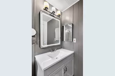 201 E Arrow Highway #12, Glendora, CA 91740 - Photo 39