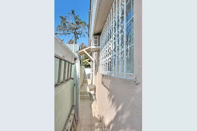 552 W 108th Street, Los Angeles, CA 90044 - Photo 55