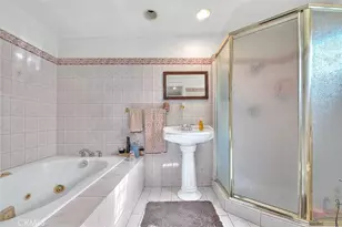 552 W 108th St, Los Angeles, CA 90044 - Photo 35