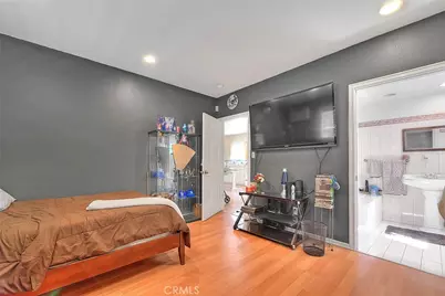 552 W 108th Street, Los Angeles, CA 90044 - Photo 41