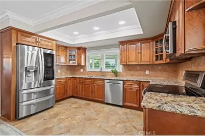 30563 Meadowlark, Canyon Lake, CA 92587 - Photo 11