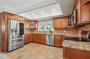 30563 Meadowlark, Canyon Lake, CA 92587 - Photo 11