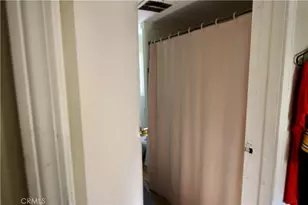 11423 Chamberlaine Way, Adelanto, CA 92301 - Photo 17