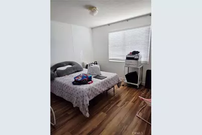 10375 Lilac, Oak Hills, CA 92344 - Photo 17